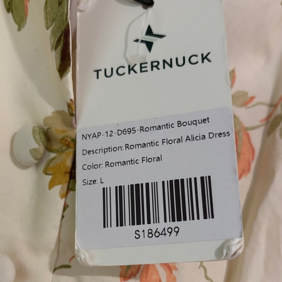 Tuckernuck Alicia Dress is Romantic Floral NWT - Picture 4 of 4
